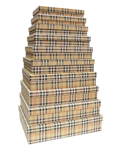 Набор из десяти плоских прямоугольных подарочных коробок, отделка матовой бумагой с рисунком "Бежевая шотландка", размер 46*36,5*10 см.
