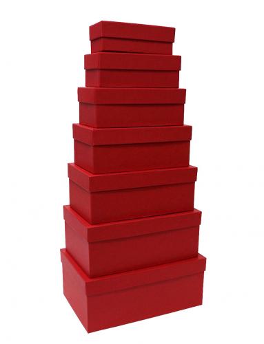 Набор из семи прямоугольных подарочных коробок красного цвета, отделка матовой фактурной бумагой, размер 28*18*11,5 см.