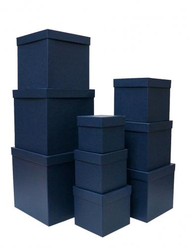 Набор из девяти подарочных коробок куб синего цвета, отделка матовой фактурной бумагой, размер 25*25*25 см.