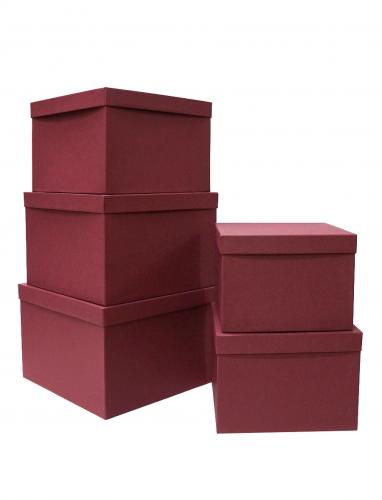 Набор из пяти квадратных подарочных коробок бордового цвета, отделка матовой фактурной бумагой, размер 30*30*20 см.